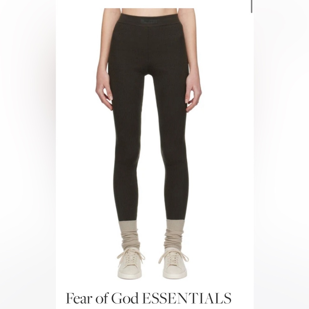 ESSENTIALS Fear of God ribbed tights - Medium SOOT (dark brown colour)